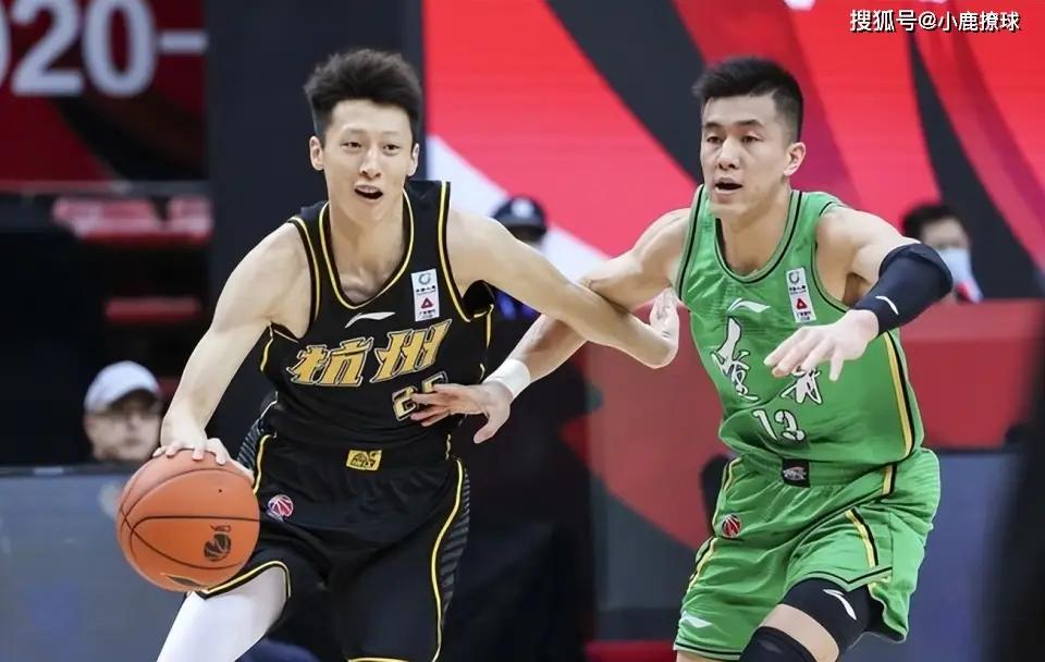 三狮世界杯战前右路首发存悬念